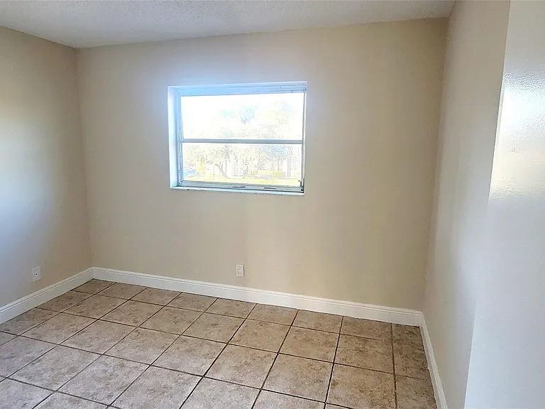 5192 NE 6th Ave #823 — Photo 14
