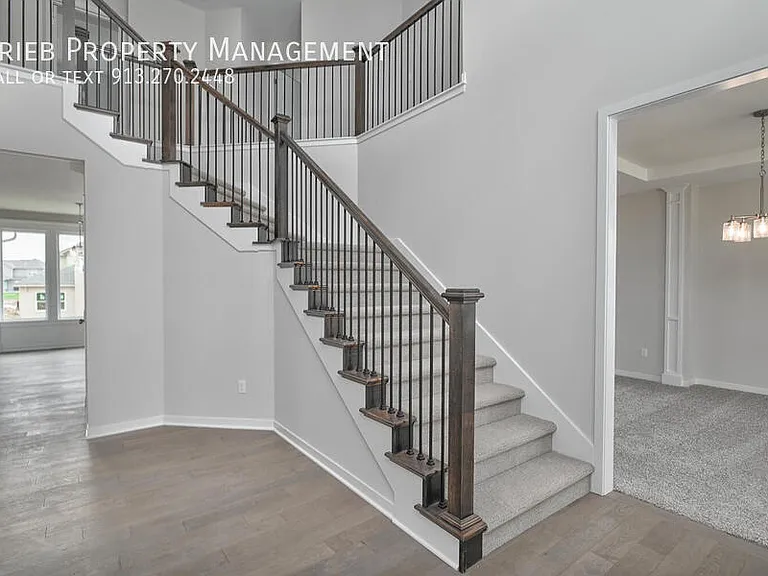 2677 W Dartmouth St — Photo 7