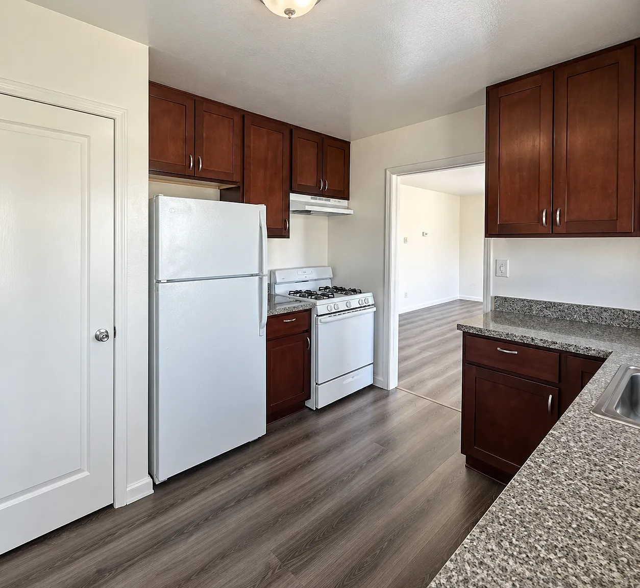 2 bed, 800 sqft, $2,495 — Photo 1