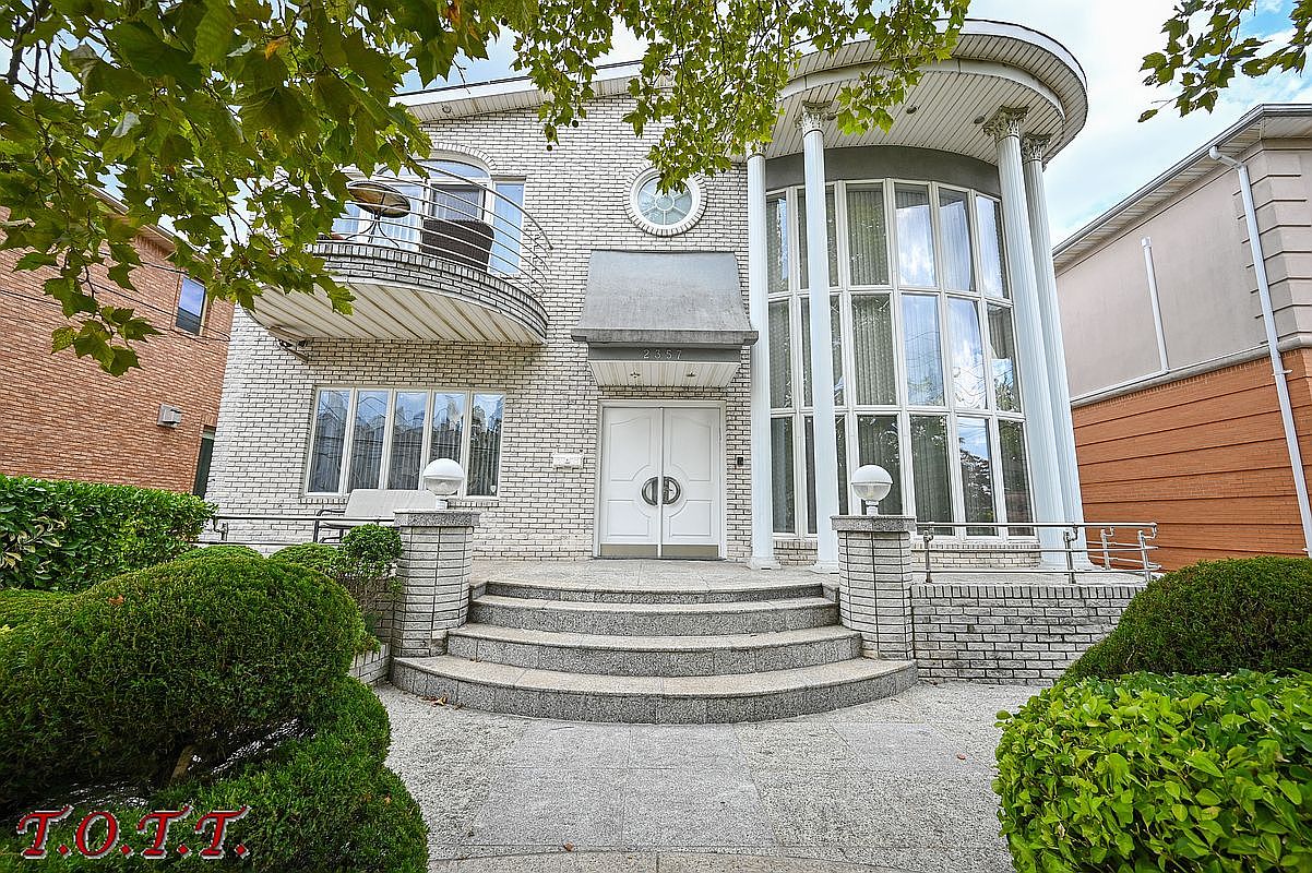 2357 E 64th St, Brooklyn, NY 11234 | MLS #S1787437 | Zillow