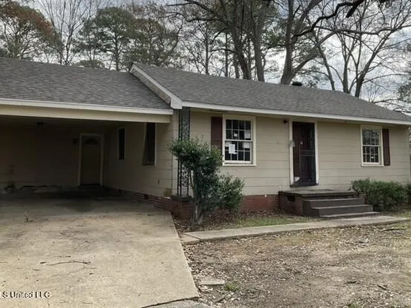 3258 Meadow Ln, Jackson, MS 39212