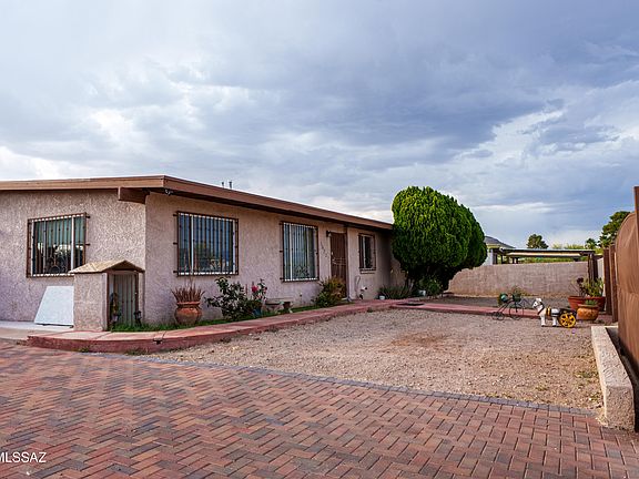 3rd image of 3022 S Oberon Rd