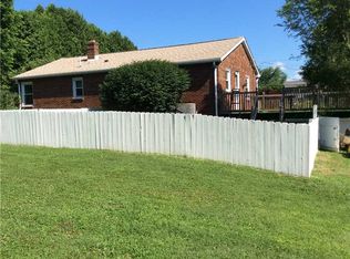 102 Shanahan Dr, Butler, PA 16001