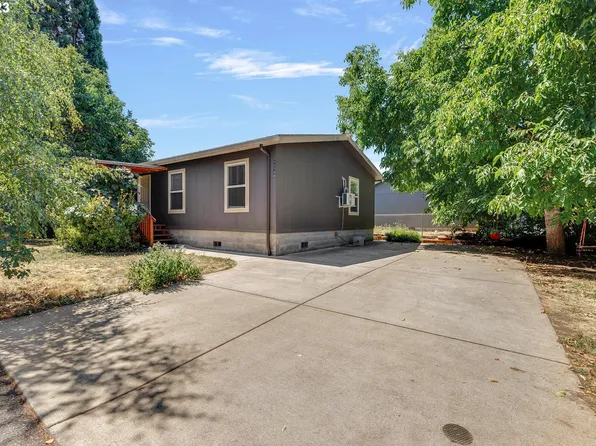 11730 SE Pardee St, Portland, OR 97266