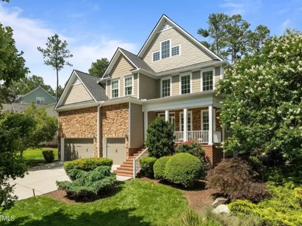 705 Harkness Cir, Durham, NC 27705