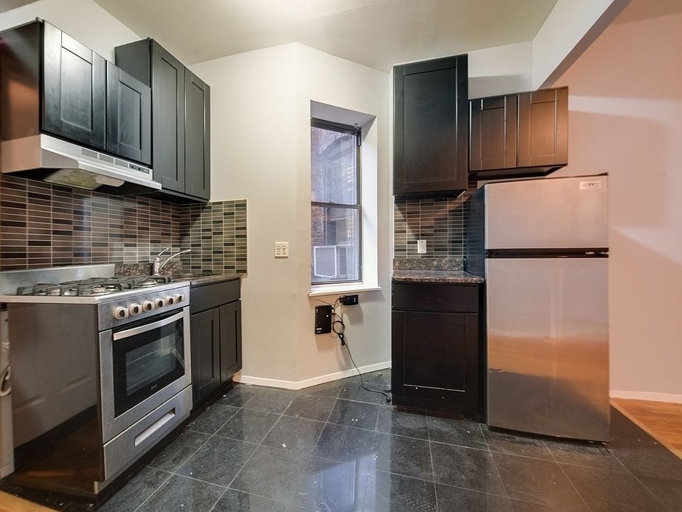1st image of 318 W 49th St #4FW1