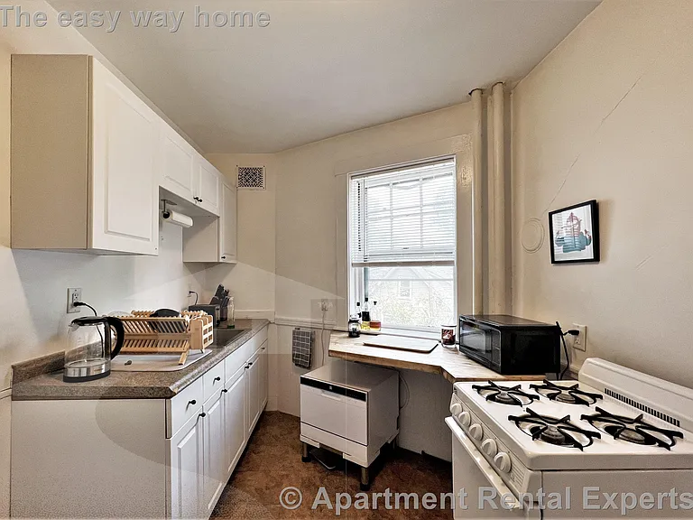 269 Huron Ave #3 — Photo 6
