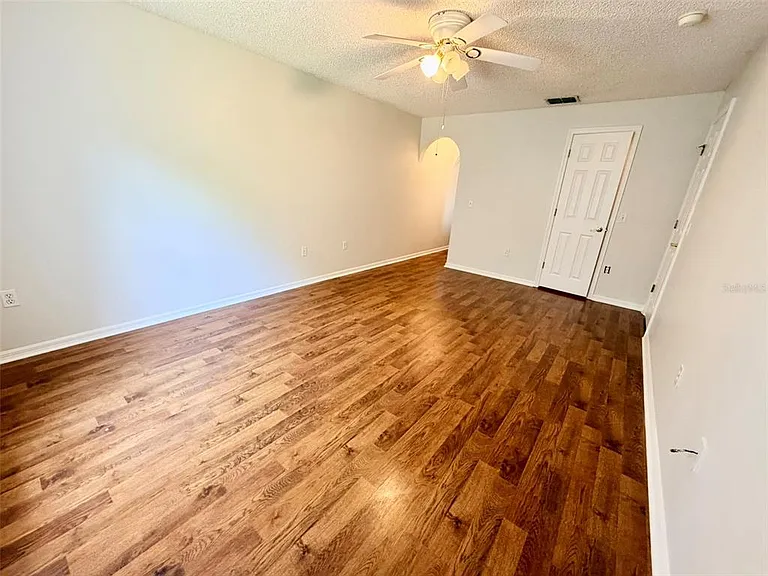 602 Sun Bluff Ln — Photo 14