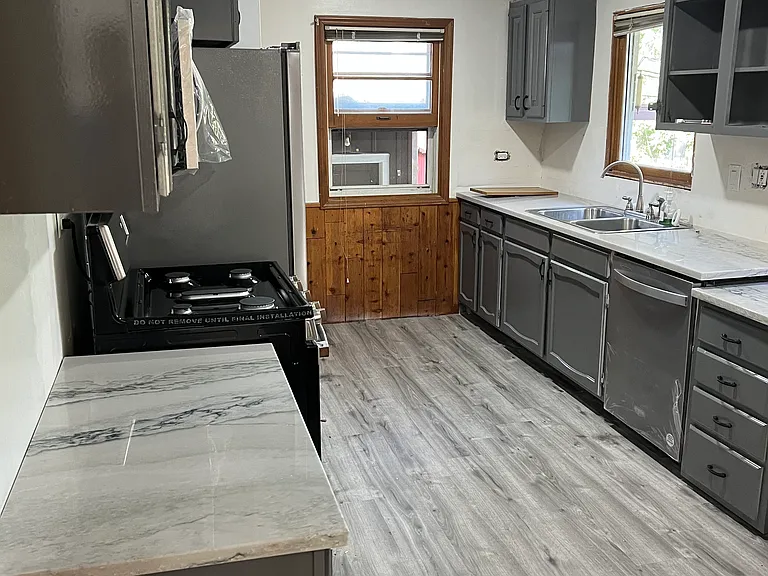 4N255 Route 83 — Photo 13