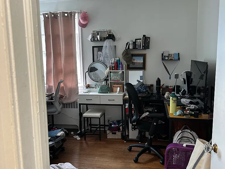 2nd Bedroom Upstairs
