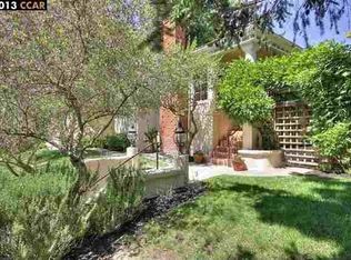 73 La Campana Rd, Orinda, CA 94563