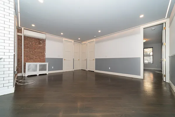 Rented by Corcoran | media 18