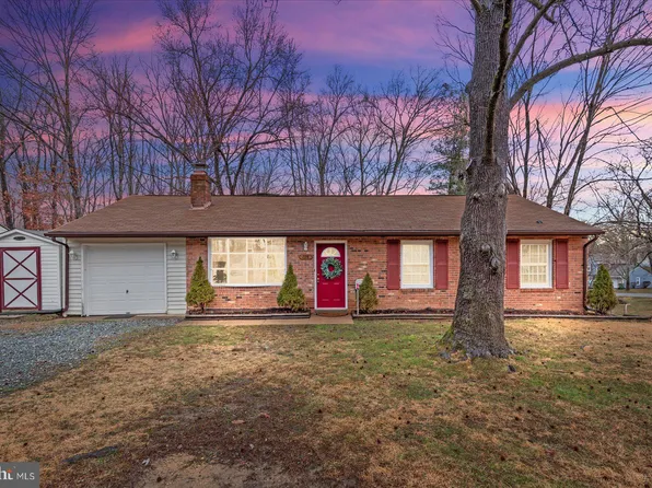 1114 Wythe Ct, Fredericksburg, VA 22405