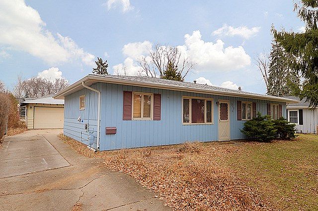 1st image of 315 Harmony Dr