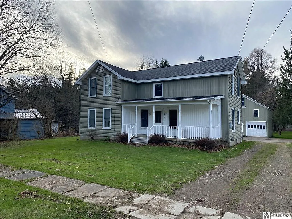 20 Lester St photo 1