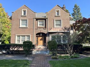 1194 East Ave, Rochester, NY 14607