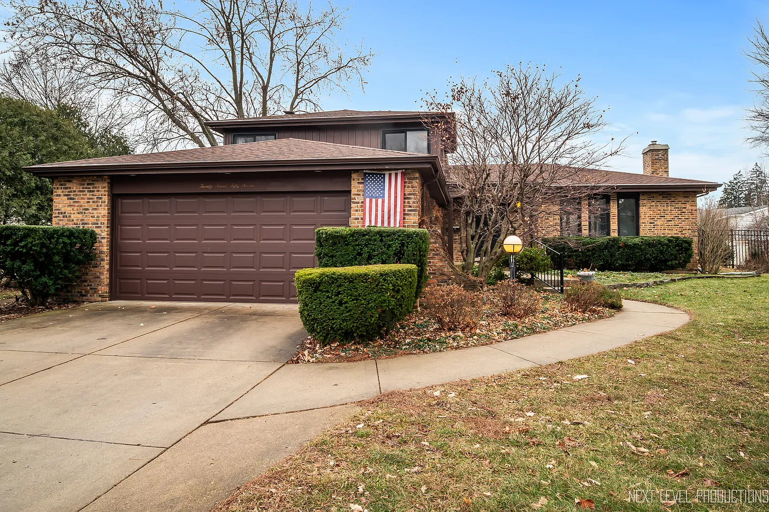2757 Karen Ln photo 1