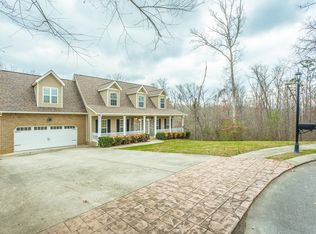 202 Hancock Oaks Trce, Cleveland, TN 37323