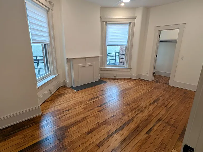 521 Garrard St #3 — Photo 12