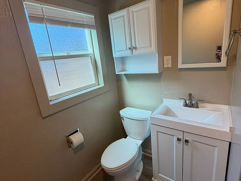 222 Jennings St #2 — Photo 5