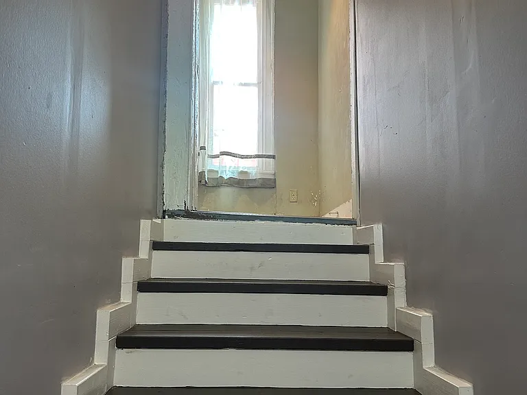 203 W 35th St #1/2 — Photo 2