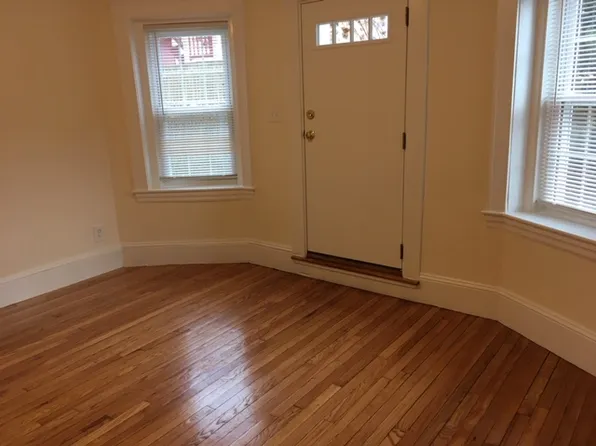 (undisclosed Address), Somerville, MA 02143