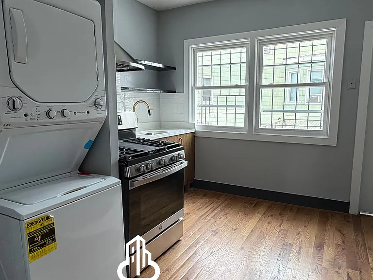 74 Baldwin Ave #1 — Photo 1