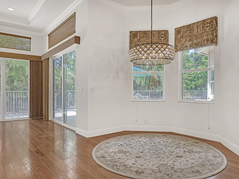 6464 Bellamalfi St — Photo 14