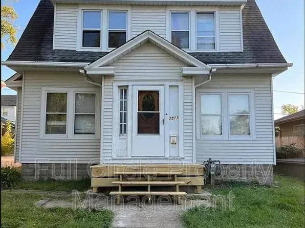 2577 Ida St, Omaha, NE 68112