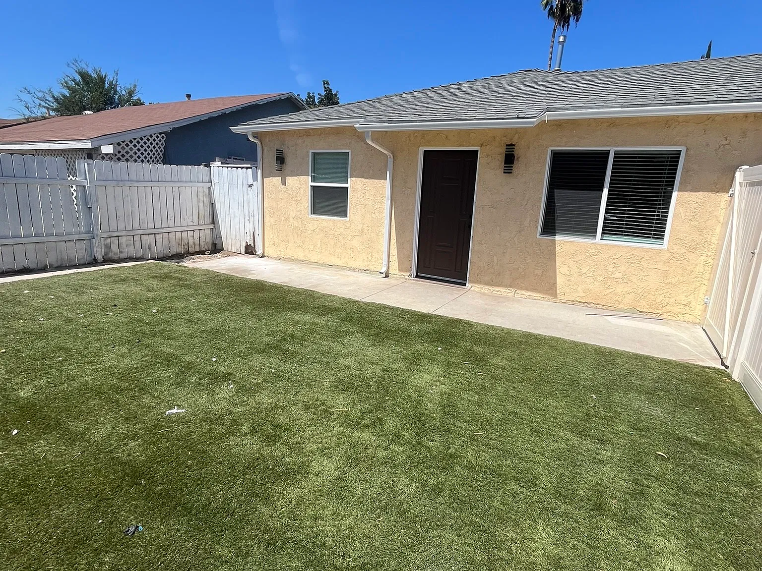 3 bed, 1200 sqft, $3,595 — Photo 3