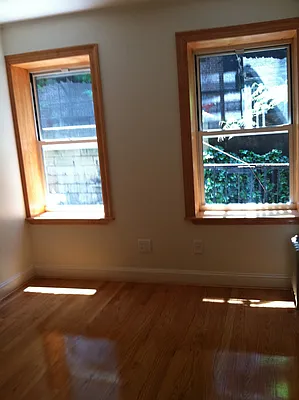 Rented by Warren T Real Estate Corp. | media 31