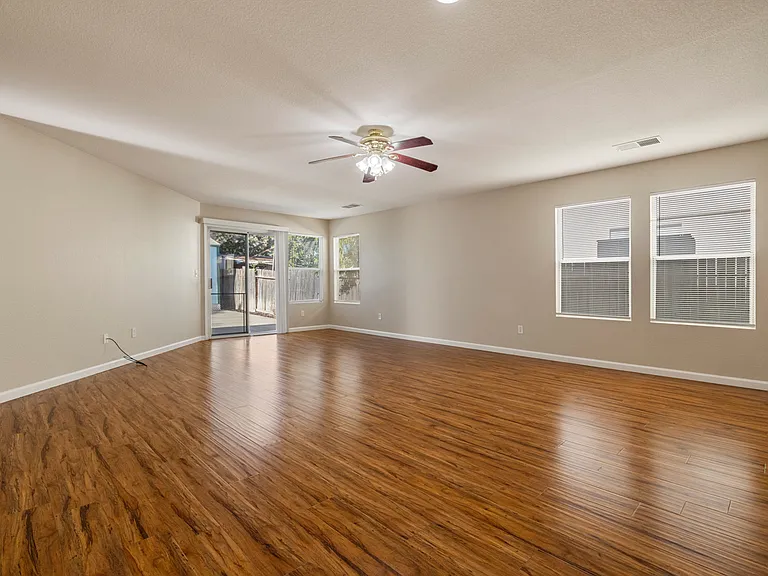 1206 Yellowhammer Dr — Photo 7