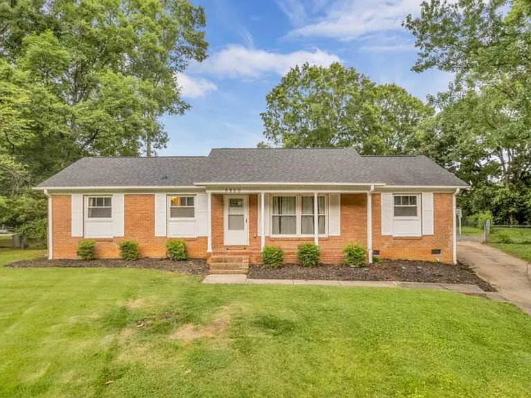 6800 Elm Forest Dr — Photo 5