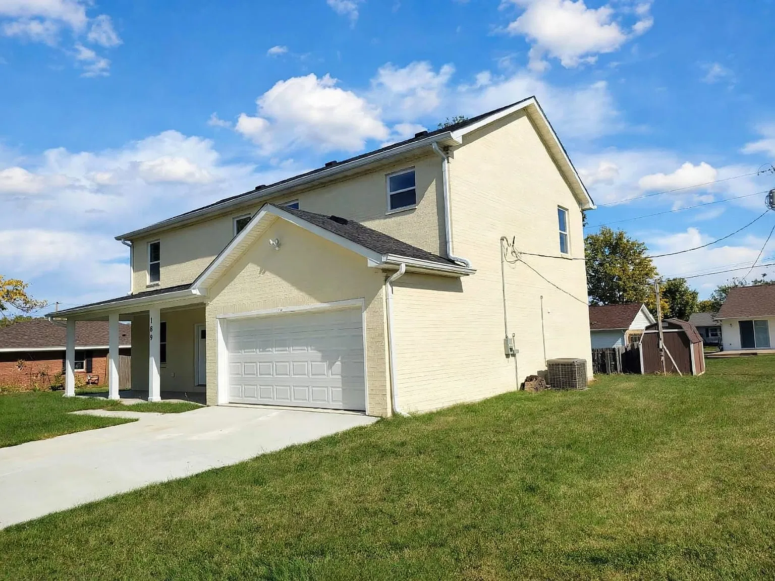 3 bed, $2,000 — Photo 2