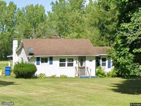 6653 Tonawanda Creek Rd, Lockport, NY 14094