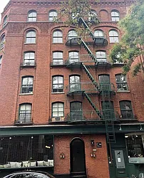 32 Joralemon Street, #D109