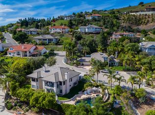 810 Crestview Ct, Santa Paula, CA 93060