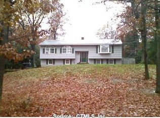 5 Nancy Mae Ave, Prospect, CT 06712