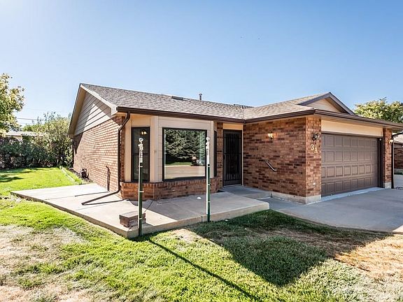 2nd image of 3 Windbridge Ln