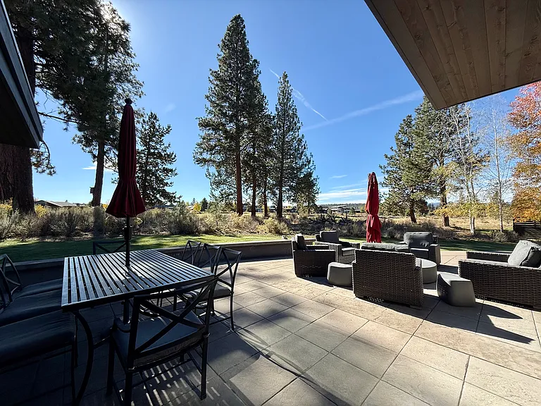 61557 Hosmer Lake Dr — Photo 34