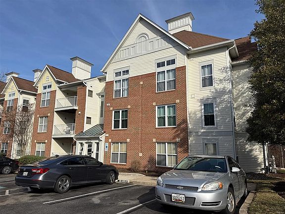 3rd image of 3402 Bitterwood Pl