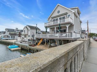 93 Ocean Ave, Manasquan, NJ 08736
