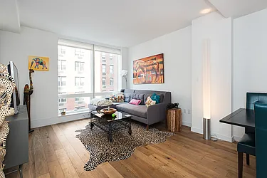 Rented by R New York