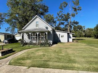 334 Capps St, White Hall, IL 62092