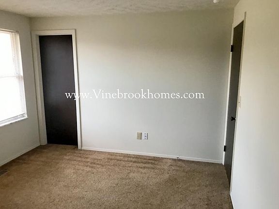 5th image of 8692 Belle Chase Dr