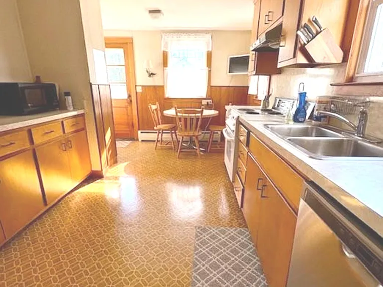 33 Wilford Rd — Photo 6
