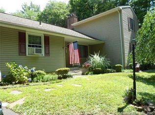 310 Lydale Pl, Meriden, CT 06450