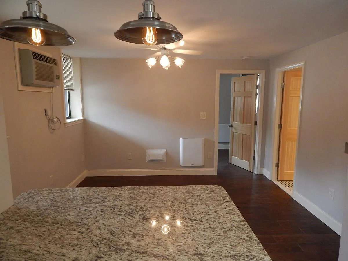 31 Decatur Street — Photo 4