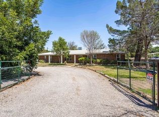 2320 N Valley Dr, Las Cruces, NM 88007