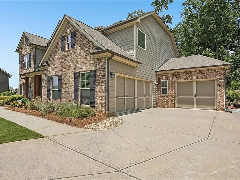 5811 Kendrix Ridge Dr — Photo 4